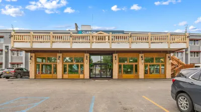 Clarion Hotel & Suites Fairbanks Near Ft Wainwright Hotels in 
