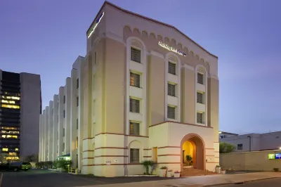 Holiday Inn Express SAN ANTONIO N-RIVERWALK AREA by IHG Hotel a 