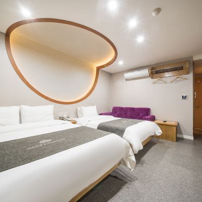 Superior Twin Room Symphony Hotel Promo Code