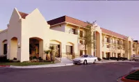 The Querque Hotel Hotele w: 