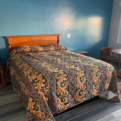 Deluxe Room-2 Queen Beds La Casa Motel - Garden Grove - Anaheim Promo Code