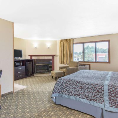 King Room-Non-Smoking Days Inn & Suites by Wyndham Waterloo Promo Code