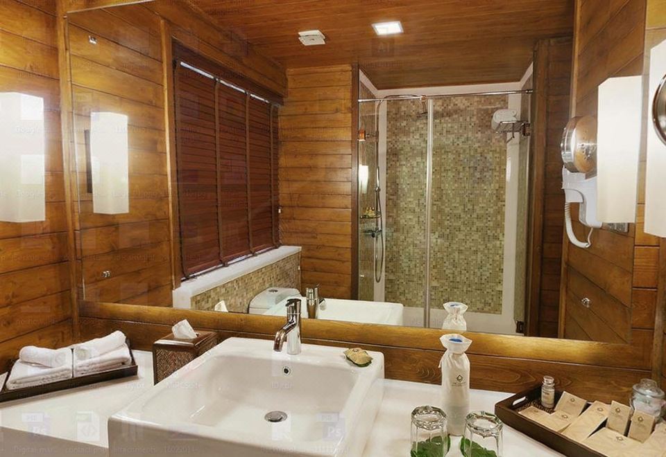 奢华小屋（严禁12岁以下小童）