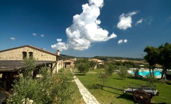 Tenuta Decimo - Il Borgo di Mariano - Housity