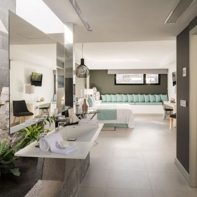 Premium Suite La Isla y El Mar, Hotel Boutique Promo Code