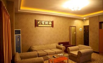 Jin Jiang Inn Select (Dalian Xiangzhou Road Xianglujiao Light Rail Station)
