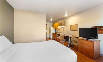 Extended Stay America Select Suites - Akron - South