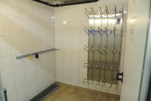 带阳台的两卧室公寓