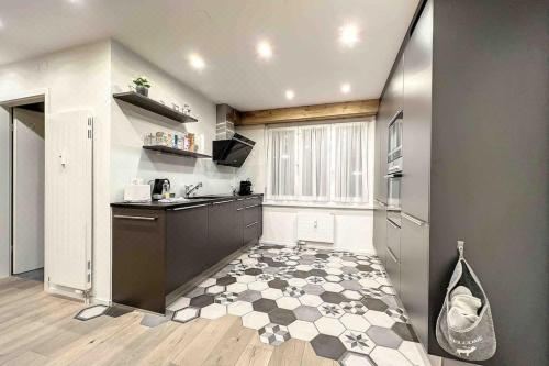 Plein Ciel I Balcony I Close to Cable Cars I Car ParkTwo-Bedroom Apartment