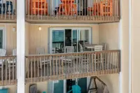 Gorgeous Beachfront Condo with Pool