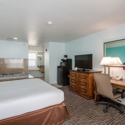 King Room with Partial Sea View Pacifica Beach Hotel Promo Code