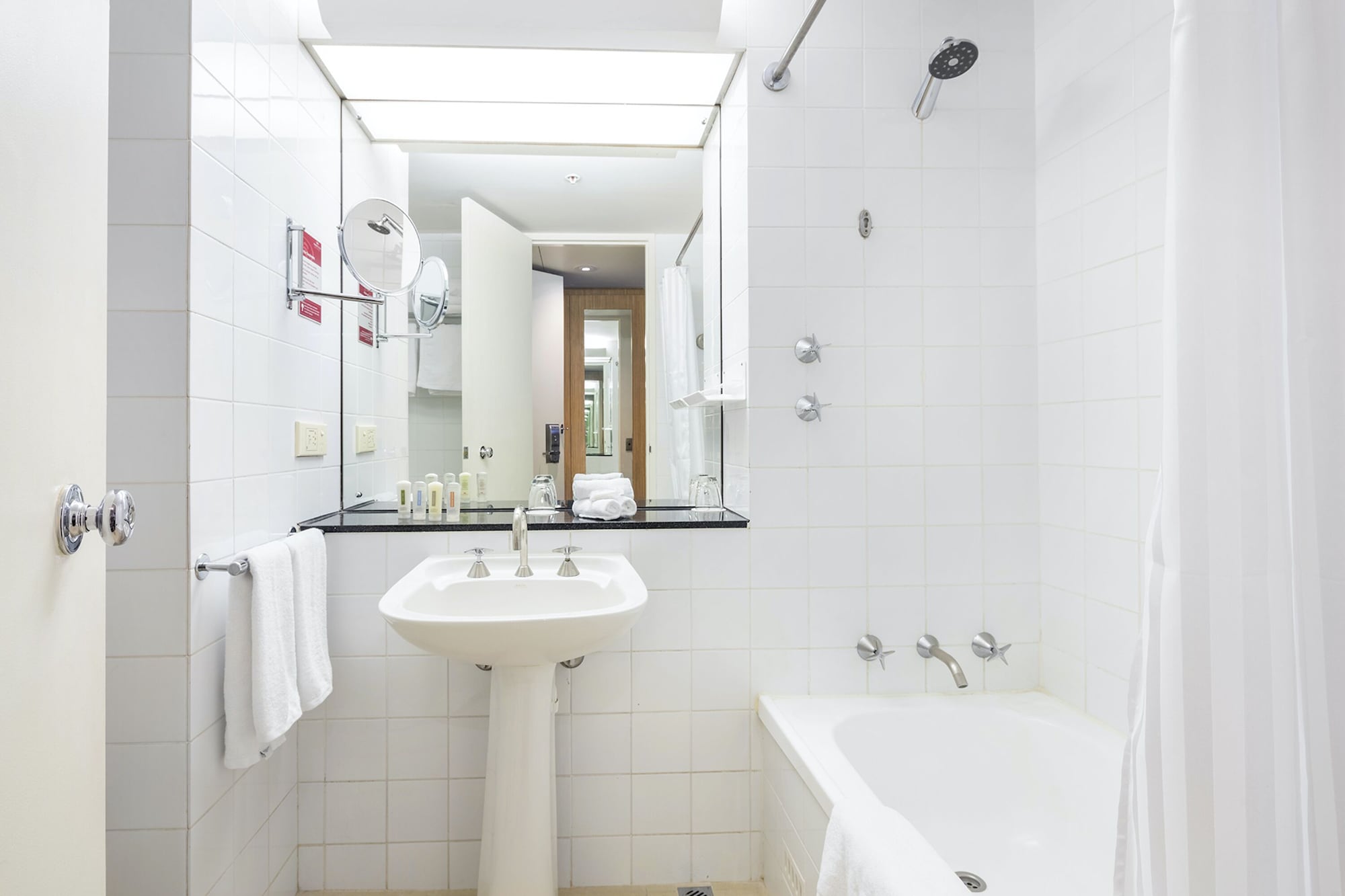 标准特大床房带公园景观