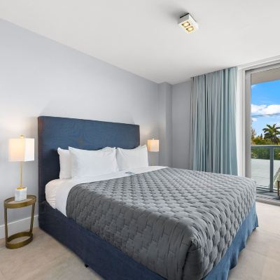 One-Bedroom Signature King Suite Abae Hotel Promo Code