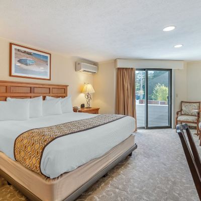 1 King, Grand Meadow Meadowmere Resort Promo Code