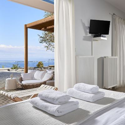 One-Bedroom Suite With Sea View Xenia Residence & Suites Promo Code