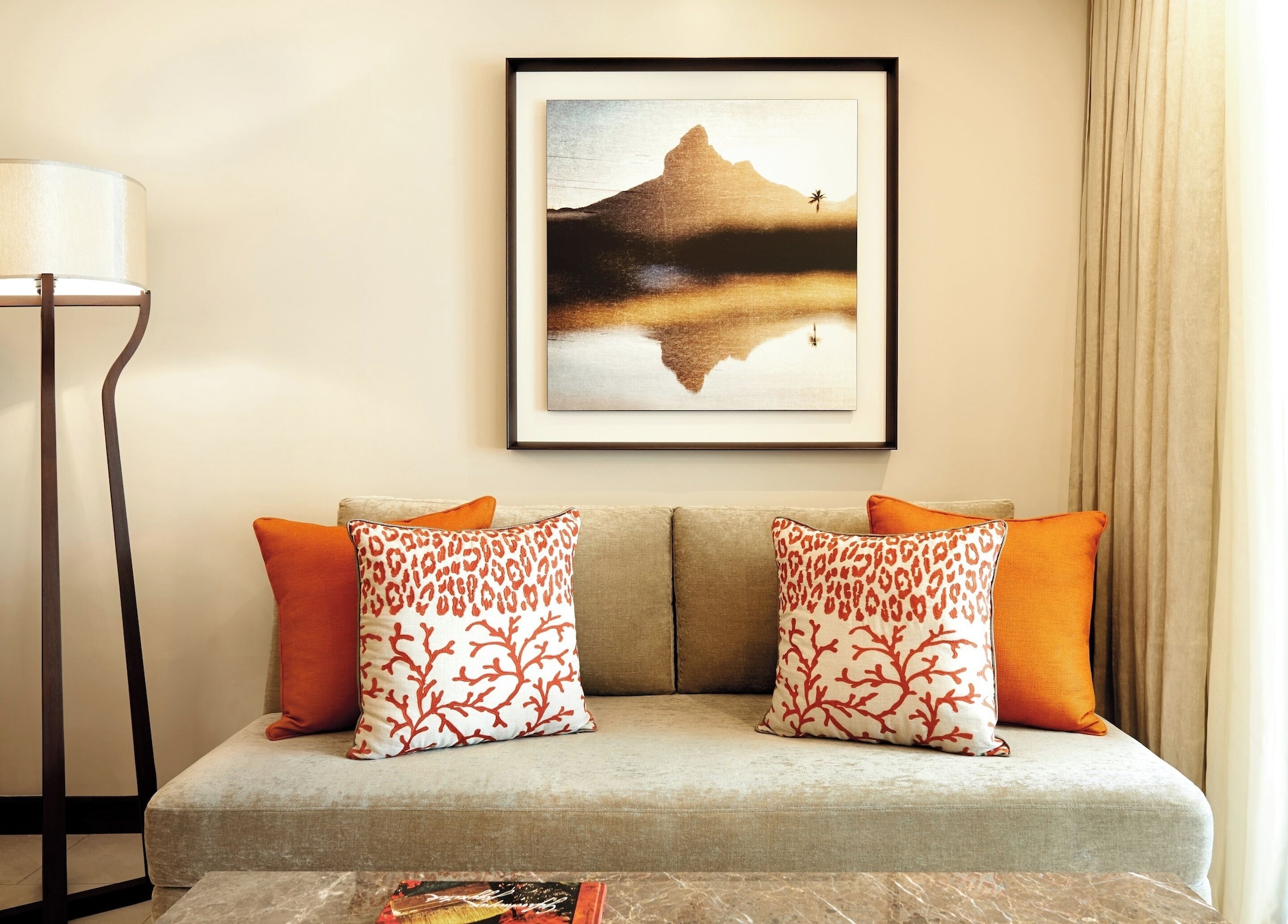 Royal Palm Beachcomber Luxury大湾套房