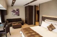 帕蒂贊斯克蔚藍餐廳酒店 酒店