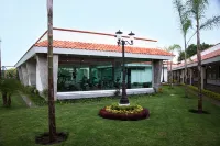 Hotel Ecce Inn & Spa Hotels in 