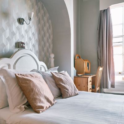 Basic Double Room, Ensuite (Basic Double) The Queens Hotel Lytham Promo Code