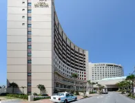 Loisir Spa Tower Naha Hôtels à : 