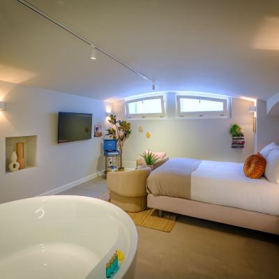 Studio Souterrain FINCH — boutique hotel Promo Code
