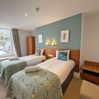Standard Twin Room The Glengower Promo Code