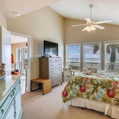 Holiday Home Beachfront Seashell Promo Code