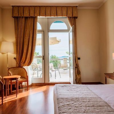 Premium Double Room Hotel Savoy Palace Promo Code