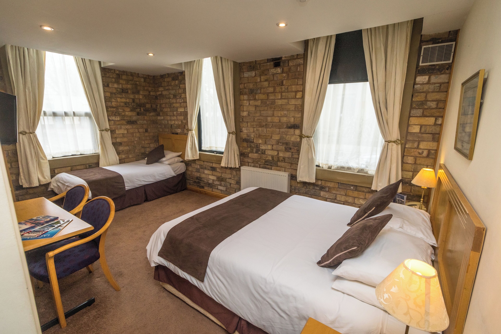 经济家庭房（Sleepwell Inn Annex）