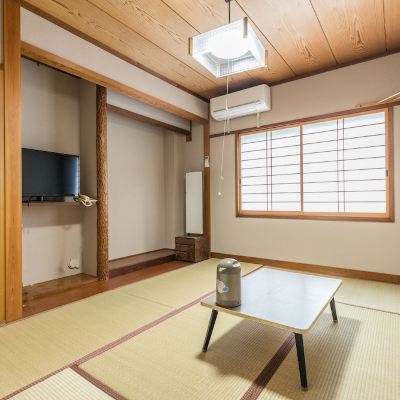 Japanese-Style Twin Room with Shared Bathroom-Smoking