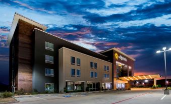 La Quinta Inn & Suites by Wyndham Houston Cypress