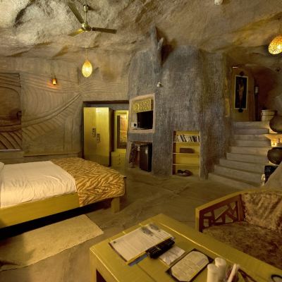 Luxury Cave