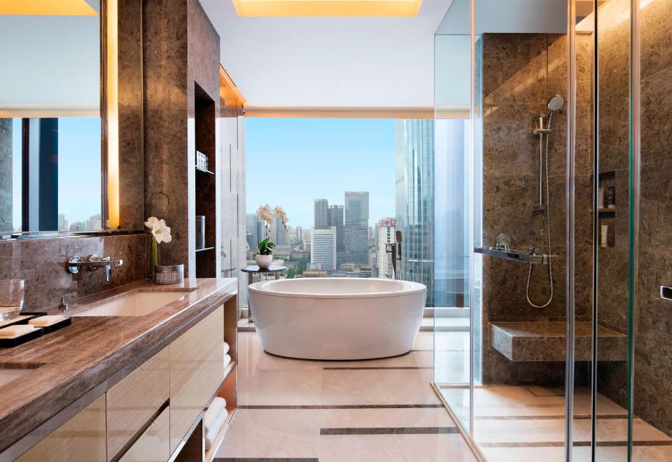 行政套房-遠眺城市天際線