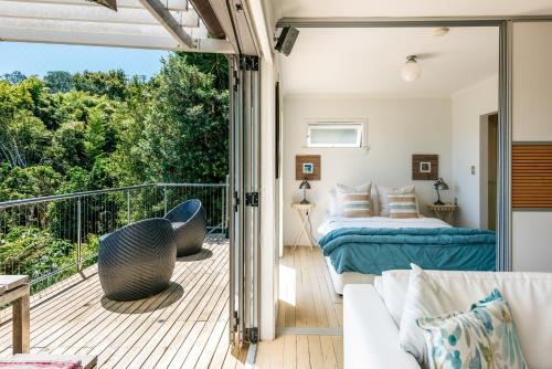 Bach on Burrell One-Bedroom House