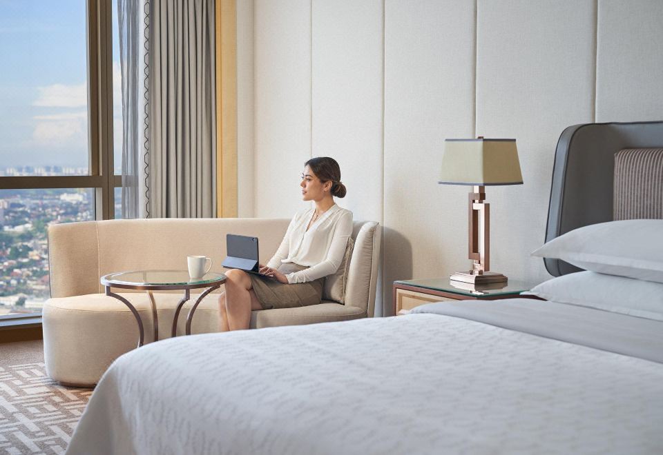 行政豪华特大床房