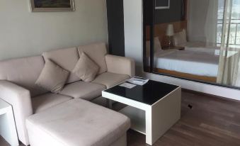 Zahara Nova Suite