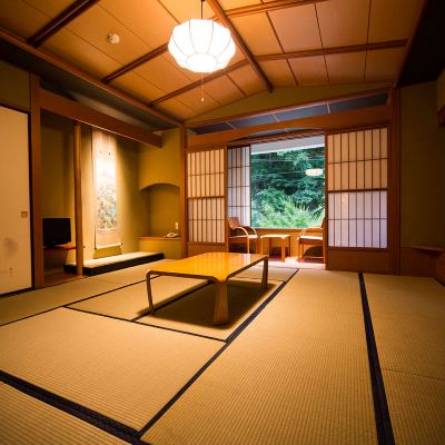 ラン・オブ・ザ・ハウス 会津東山温泉 月のあかり クーポン