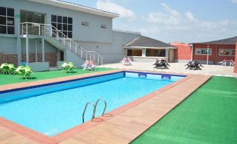 Suitetrails - Mitros Residences