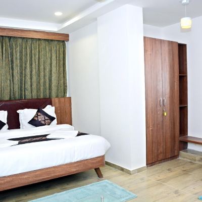 Deluxe Room Hotel Royal Wings Promo Code