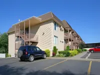 Days Inn & Suites by Wyndham Spokane Hotels in 