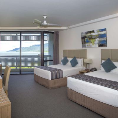 Executive Two Double Room Rydges Esplanade Resort Cairns Promo Code