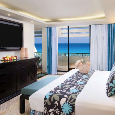 Pyramid Master Suite The Pyramid at Grand Oasis - All Inclusive Promo Code