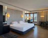 Hilton Stockholm Slussen Hotele w: 