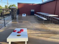 POOLSIDE SUITE Fresno/Clovis