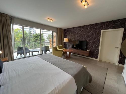 带阳台的四人房