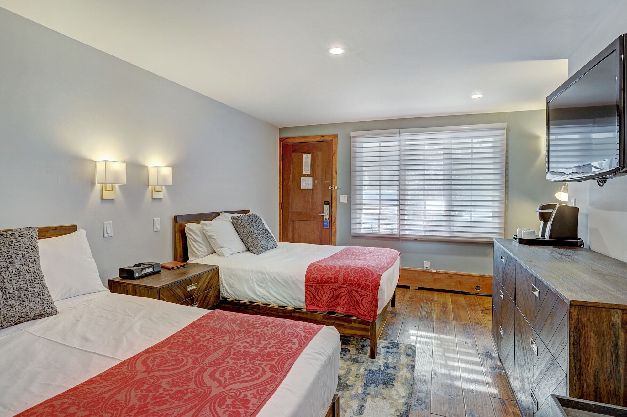 客房， 2 张双人床 （旅舍）