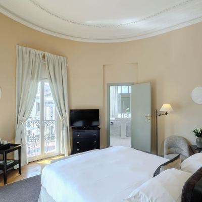 "Rotonde" Room Cavendish Promo Code