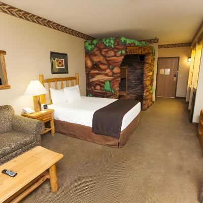 Suite (Waterpark Included-Wolf Den) Great Wolf Lodge Kansas City Promo Code