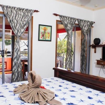 Queen Villa Nid'Aigle Promo Code