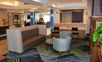 Holiday Inn Express & Suites Evanston